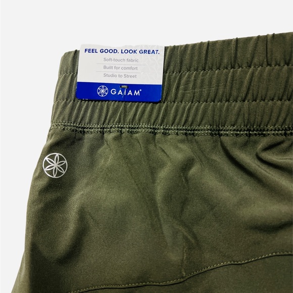 Gaiam Women's Warrior Yoga Short Bike & Running Activewear Shorts Green Size XL - Picture 7 of 9